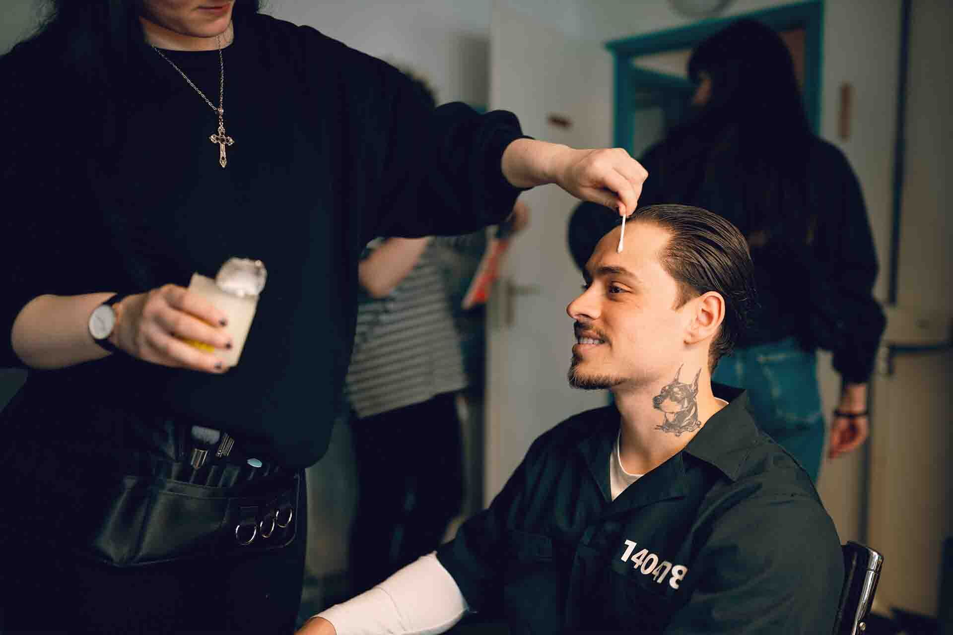 IAF: Szenenbild: Medizin Im Po